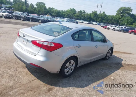 2015 Kia Forte Lx z USA, uszkodzony, nr VIN KNAFK4A60F5366466
